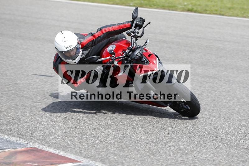 /Archiv-2024/29 12.06.2024 MOTO.CH Track Day ADR/Gruppe gelb/unklar